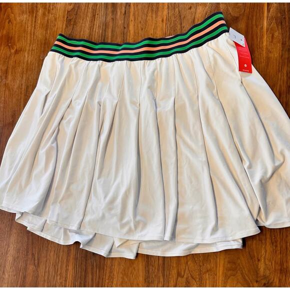 Sz 18/20 - NWT Livi Tennis skirt with built in shorts - Picture 1 of 5